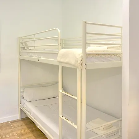 Apartment Family In Triana Seville
